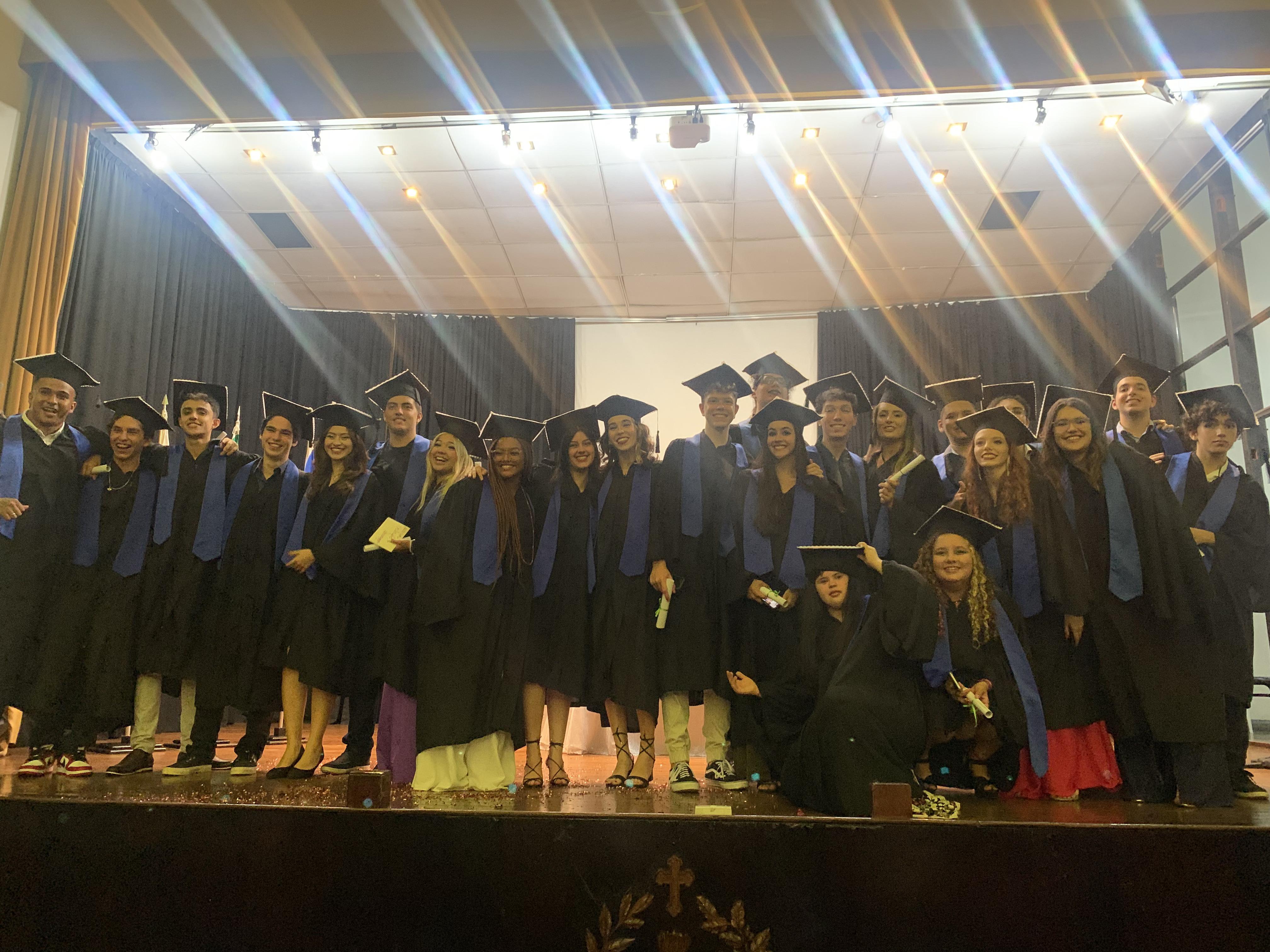 Turma da 3ª série/EM 2022 celebra formatura com alegria e emoção